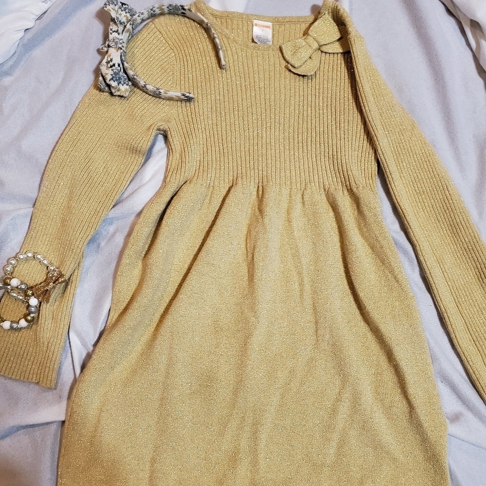 Super cute gold shimmery Gymboree dress.